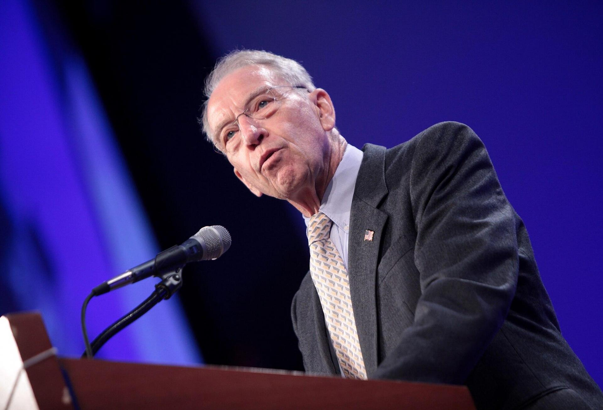 Senators Put Largest U.S. Hospital Landlord Under Scrutiny In Bipartisan Probe