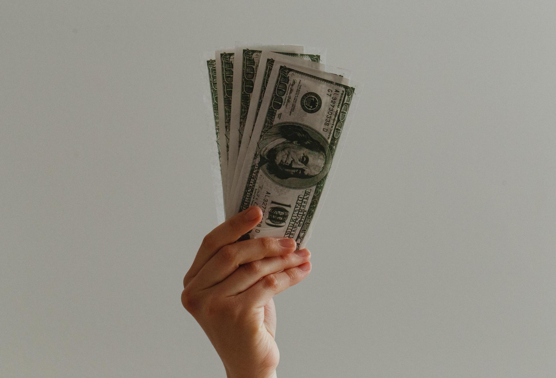 Credit Suisse Limits Payouts From $3.5B Real Estate Fund