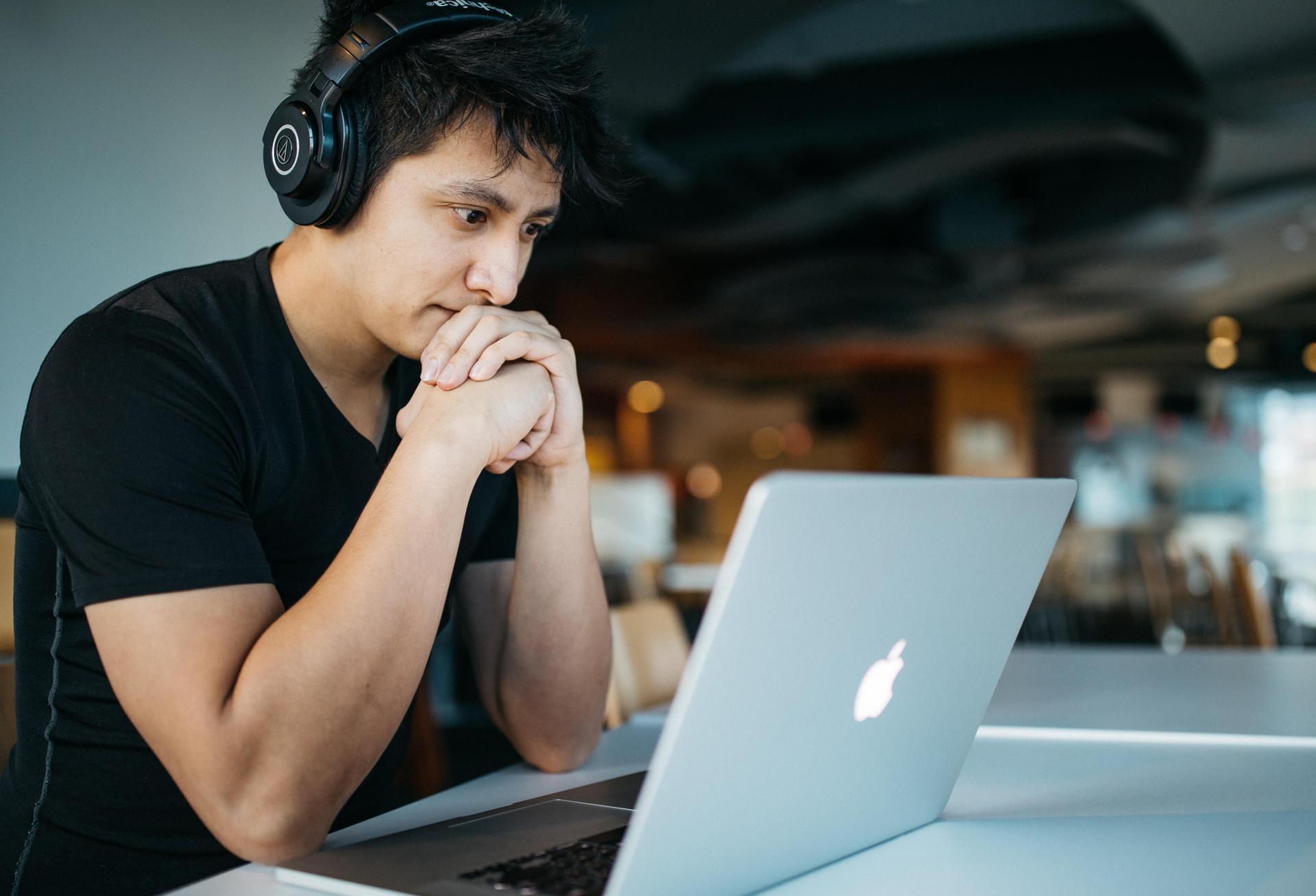 Building Stronger Connections: How College Campuses Can Enhance Digital Infrastructure