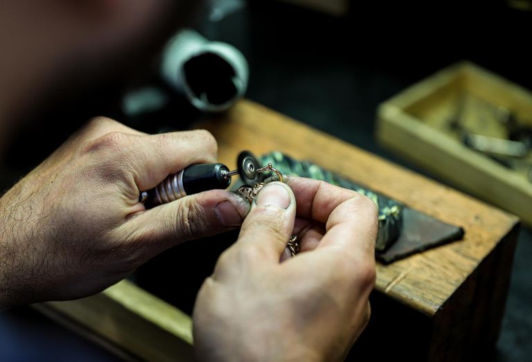 jeweller craft