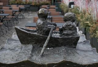 Central Park Boat House, A Tourist Favorite, To Permanently Close