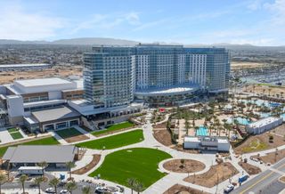 Chula Vista's Sprawling Gaylord Pacific Resort And Convention Center Complex Opens