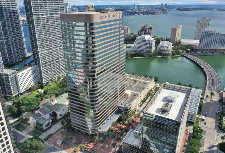 701 Brickell Ave Office Building Miami Nuveen