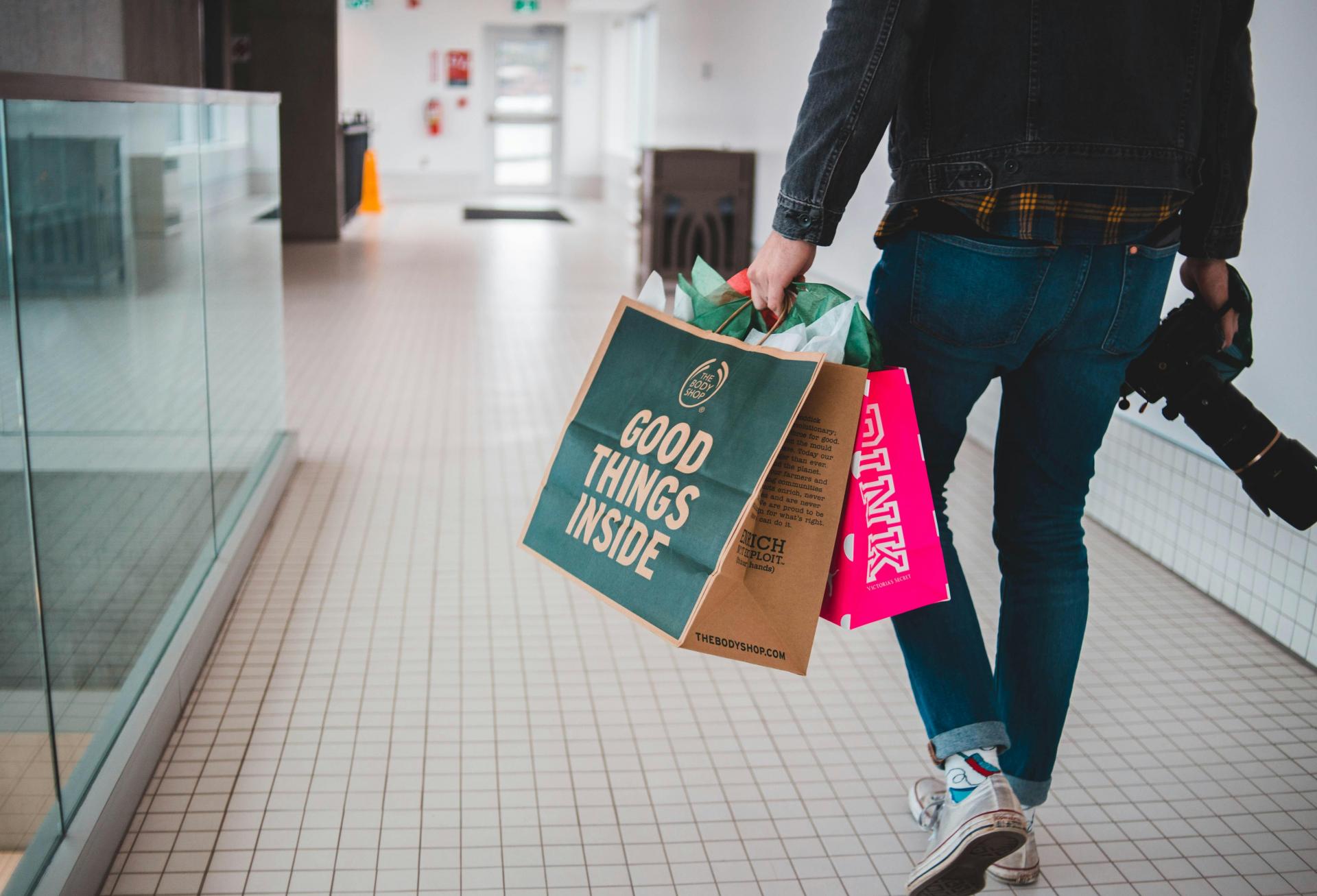 Spurred By Deals, Shoppers Set A Pandemic-Era Record Over Thanksgiving Weekend