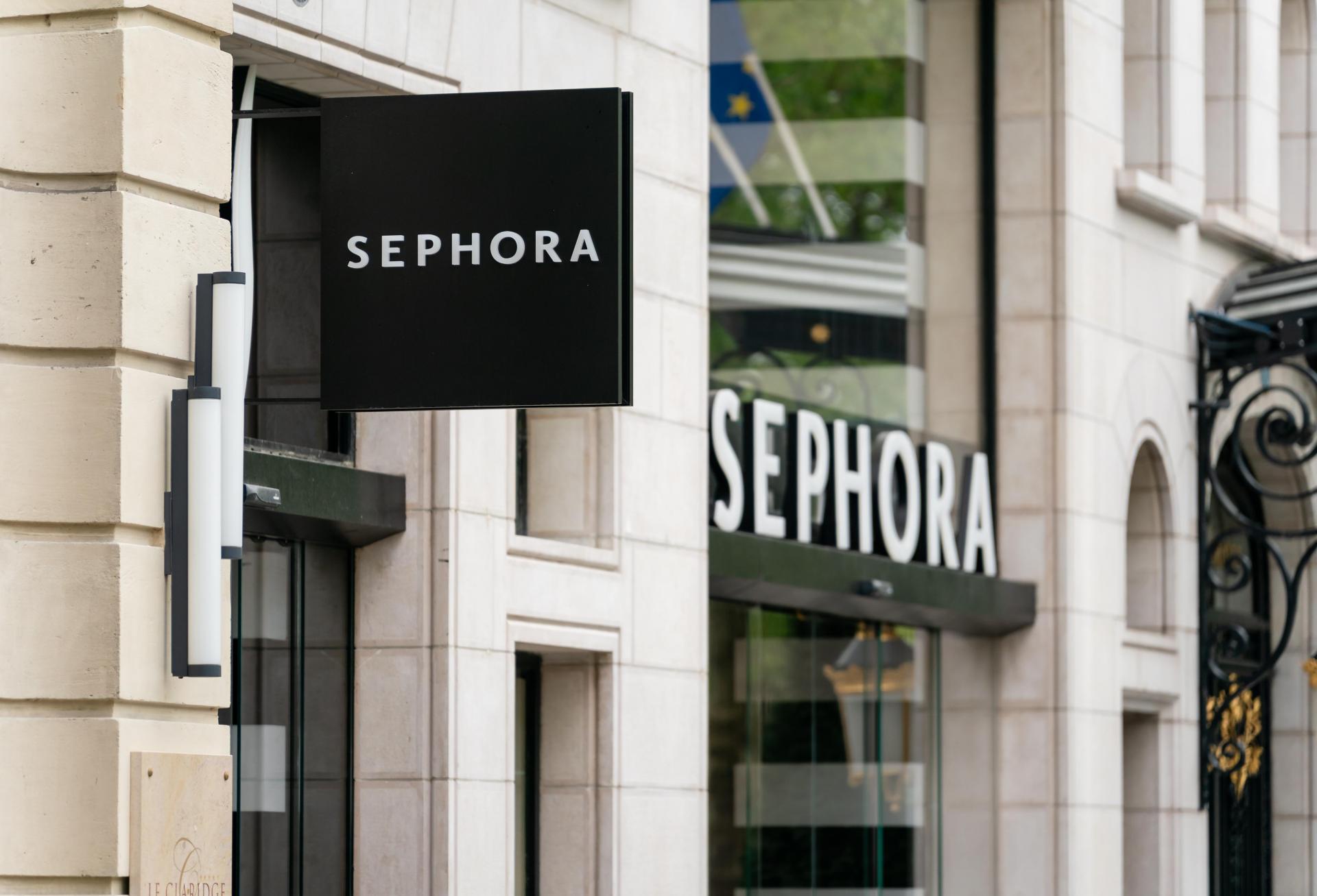 Blackstone Flags Retail Investment Opportunity As Big Brands Put Focus Back On Stores