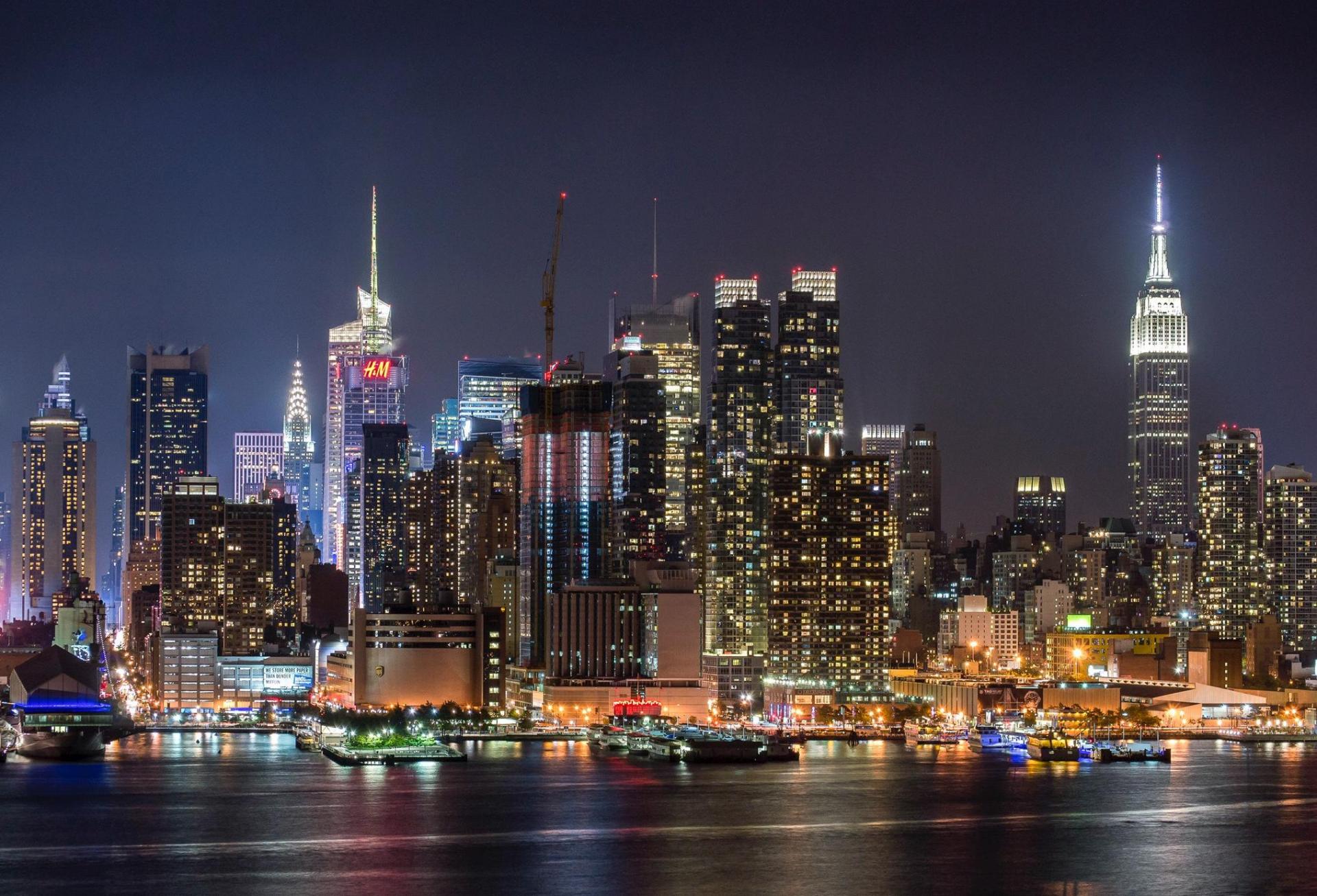 Goldman Sachs Disagrees With Other Banks, Tells Market Not To Panic About CRE