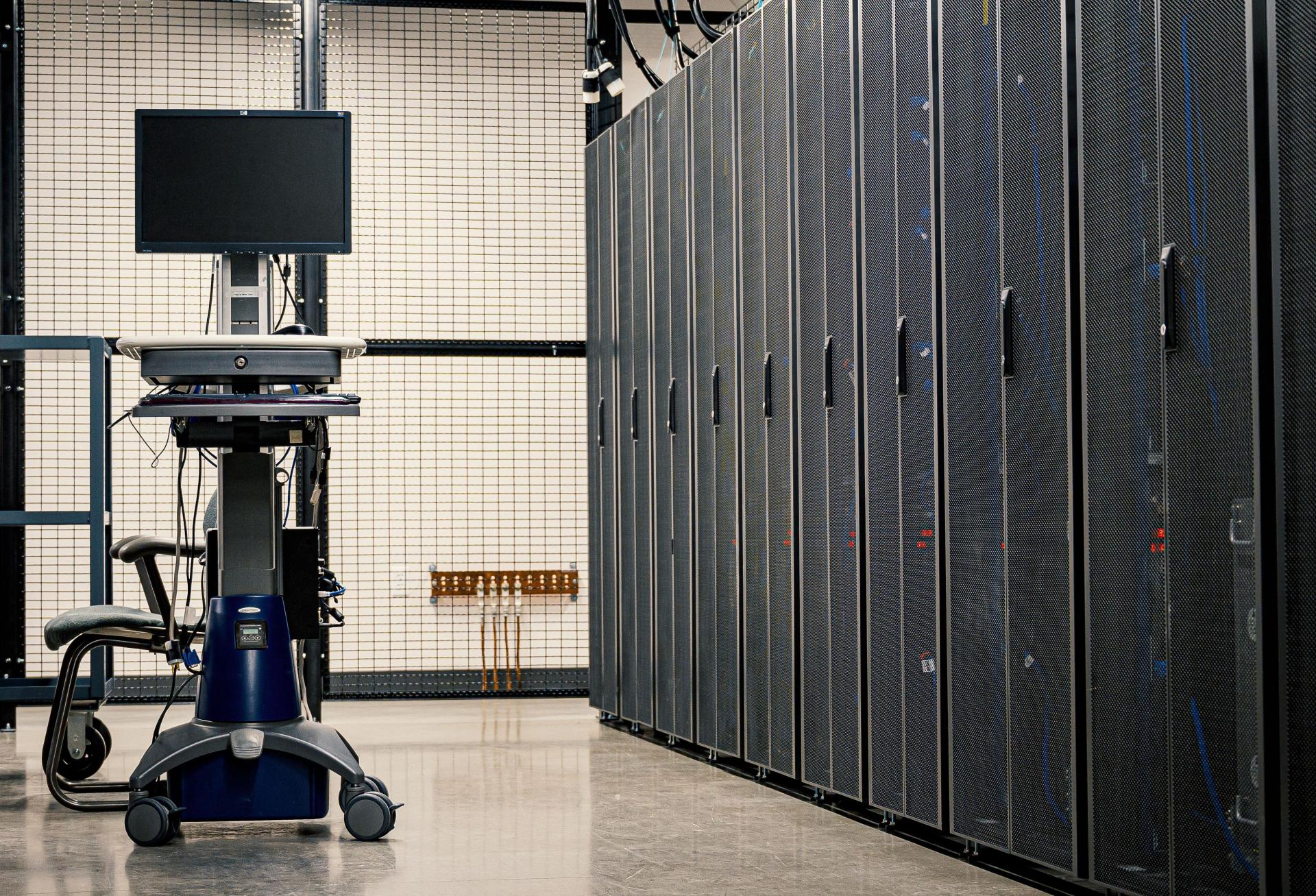 A Customized Approach To Help Data Centers Embrace Liquid Cooling
