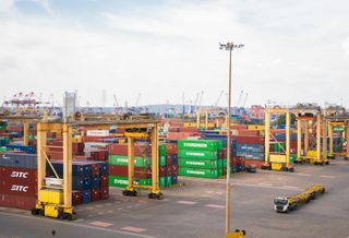 Port Shipping Containers IOS industrial outdoor storage