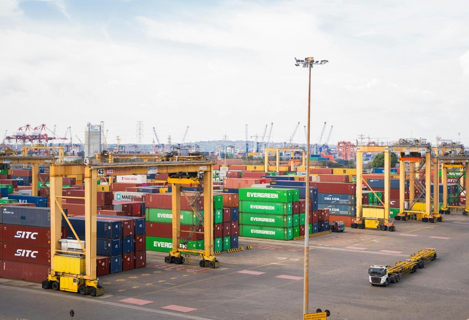 Port Shipping Containers IOS industrial outdoor storage