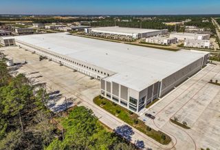 Modular Power Solutions Leases Houston Industrial Building