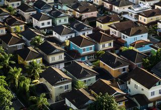 U.S. Apartment Vacancy Hits 2-Year High As Rents Plunge In Sun Belt