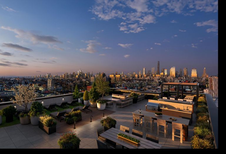 A high-resolution image of the Manhattan skyline from the roof of Quinlan Development Group's Longview development.