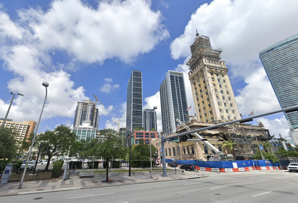 Parcel Next To Freedom Tower In Downtown Miami