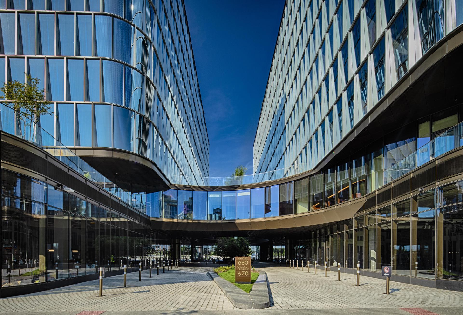 D.C. Office Vacancy Keeps Hitting New Highs As Private Sector, Government Tenants Shrink