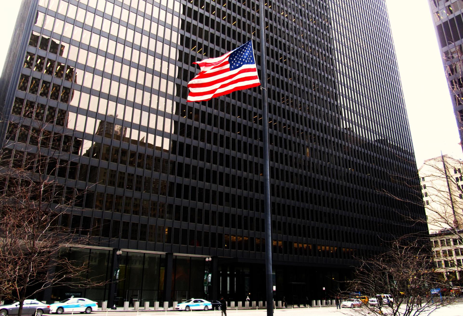 Top Capital Markets Broker Sues JLL, Claiming Retaliation After Cancer Diagnosis