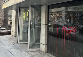 Vacant Chicago storefront