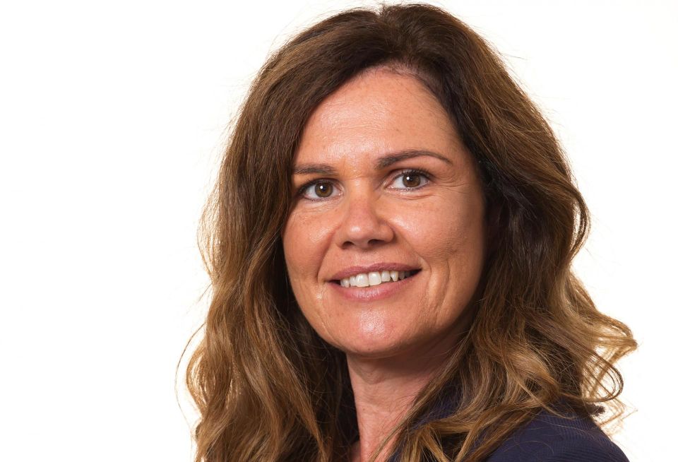 Head and shoulders photo of Emma Coffey