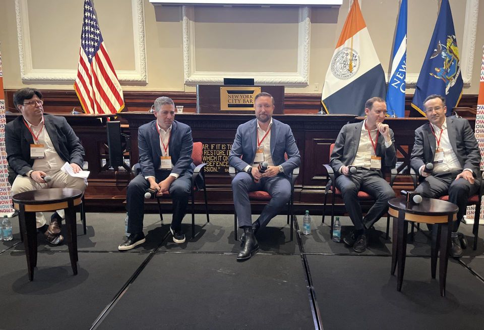 Belkin, Burden, Goldman LLP's Craig Price, Canyon Partners Real Estate's Jacob Feingold, RXR's Scott Crowe, Mitsui Fudosan America's Julius Goldman and PGIM Real Estate's Justin Levitt onstage at Bisnow’s 2026 New York Investment and Lending Conference.