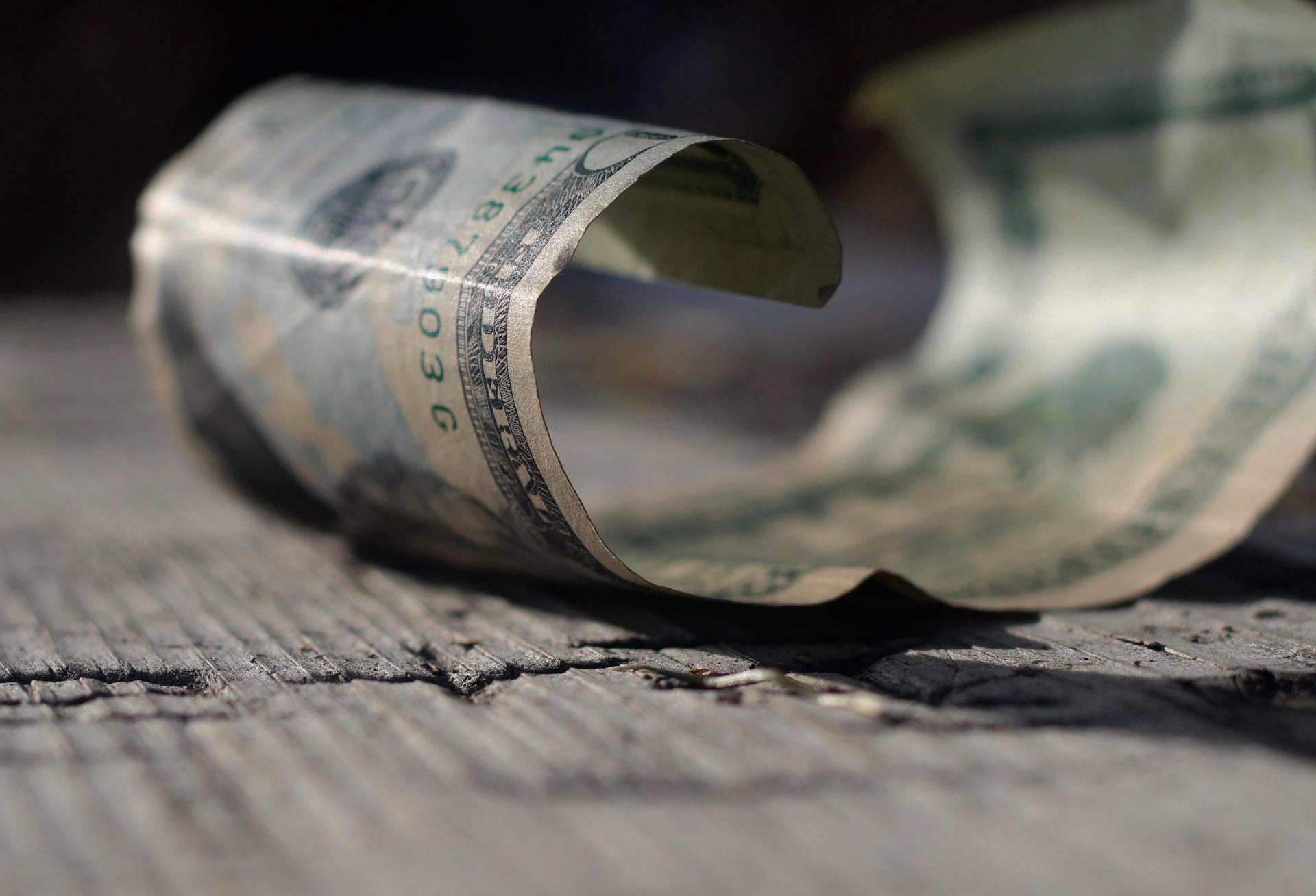 Economists: 44% Of U.S. Office Loans Underwater, Threatening More Bank Failures