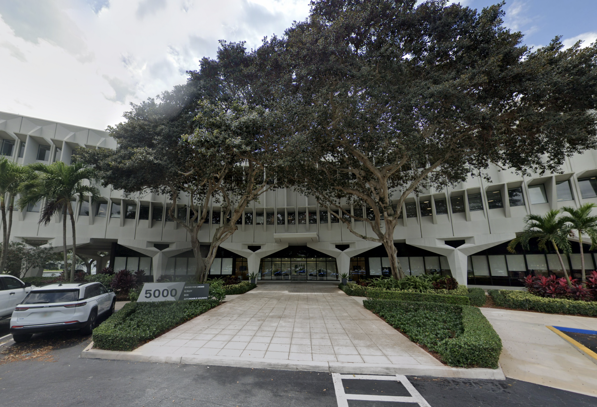 Boca Raton Innovation Campus 5000 T-Rex Ave.