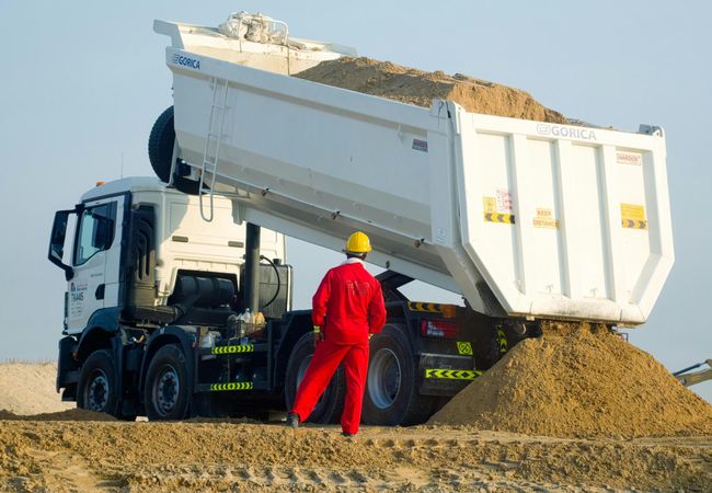 Data Centers, Immigration Action Add To Construction Labor Shortage