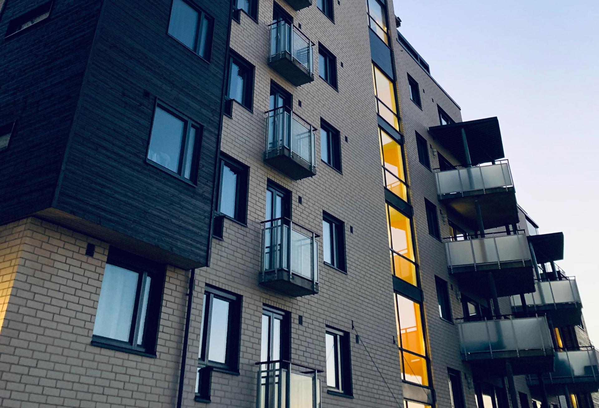 Multifamily Market Approaches ‘Hydrogen-Bomb Scenario’ As CMBS Loans Come Due