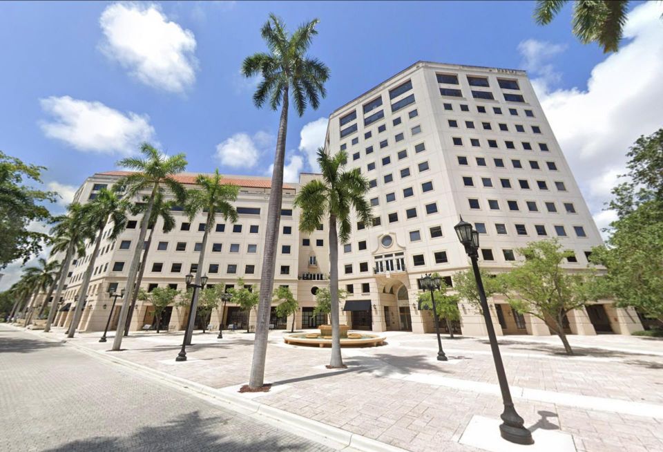Douglas Entrance 800 Douglas Road Coral Gables Miami Colonnade Properties