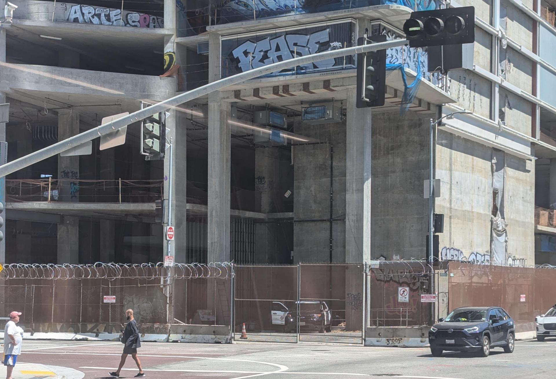 Local Developer Bids $470M For Oceanwide Plaza