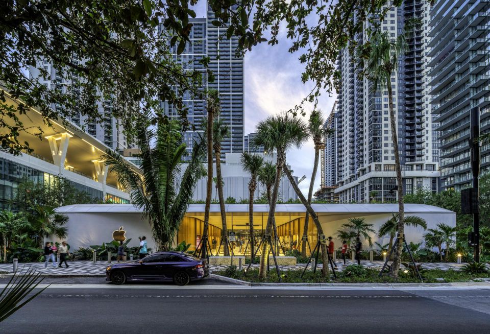 Miami World Center Retail