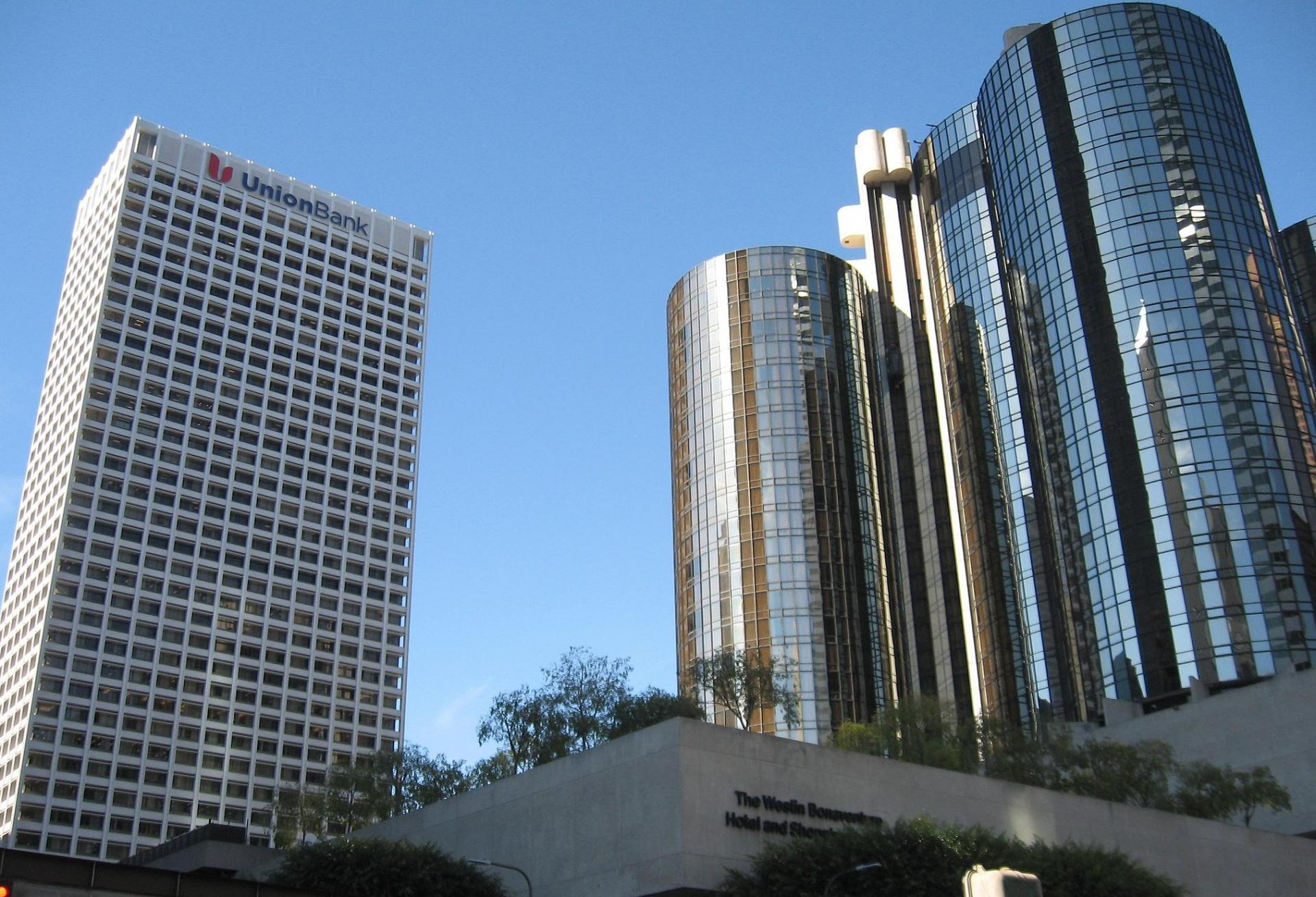 Union Bank Plaza Sells For $104M, Half What KBS Paid For It