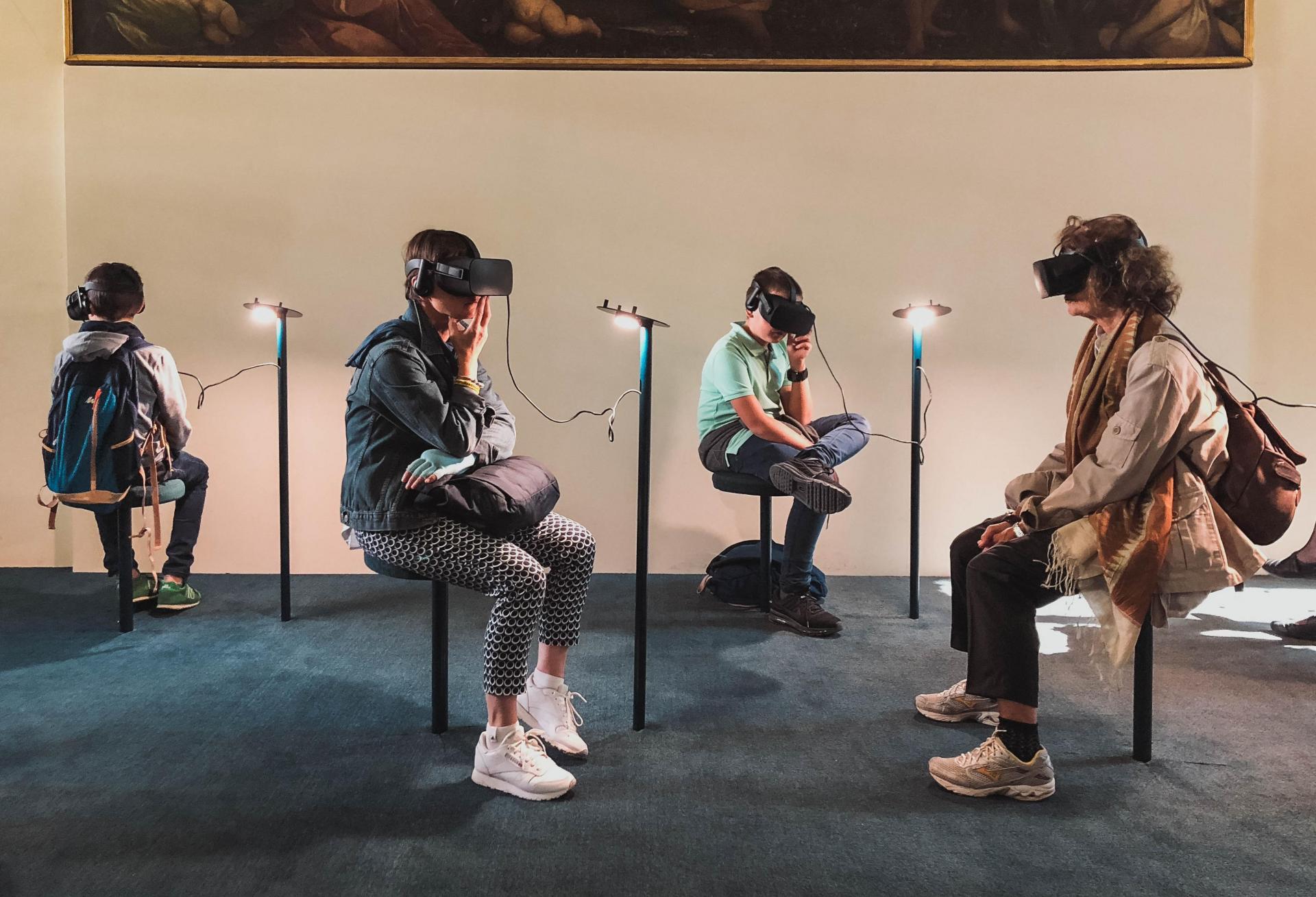 VR