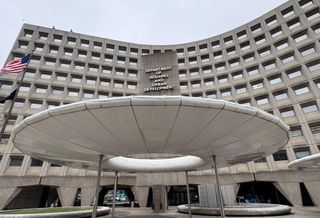 HUD To Lay Off Hundreds As Government Shutdown Drags On