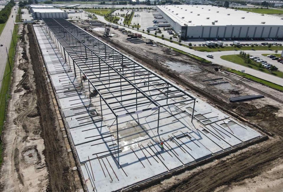 The 220K SF industrial building under construction at Grand National Business Park in northwest Houston.