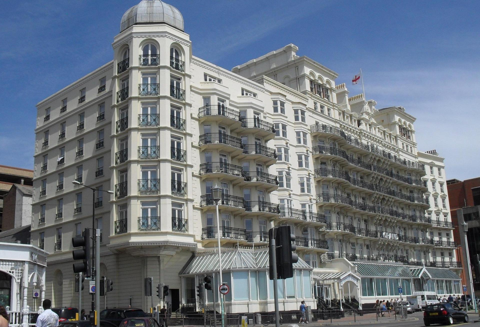 UK hotel on main road