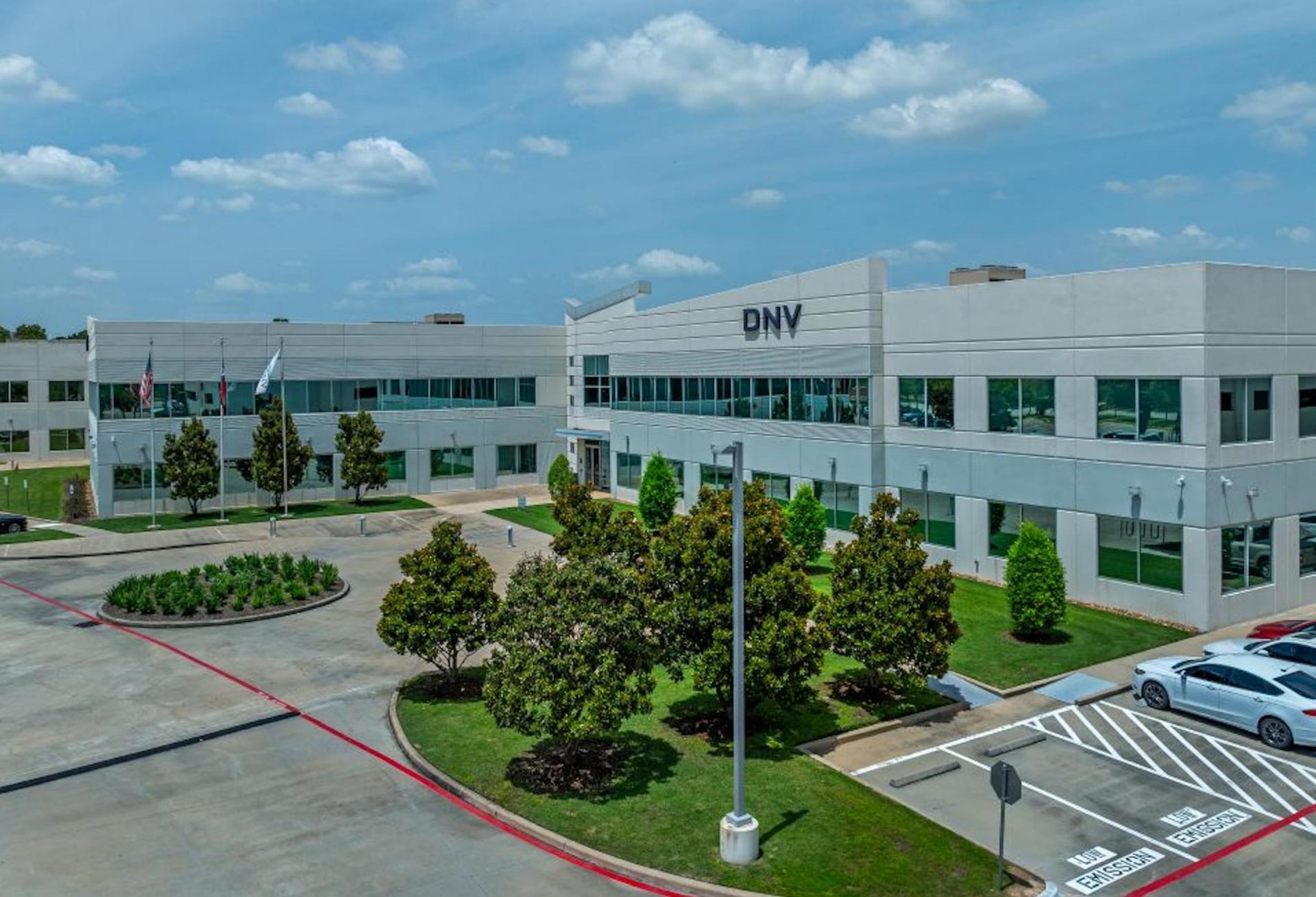 JV With Owner-User Acquires Office Building: The Houston Deal Sheet