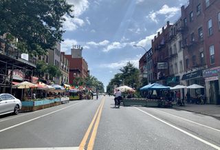 Street dining, outdoor dining, Park Slope, Brooklyn, pandemic restaurant