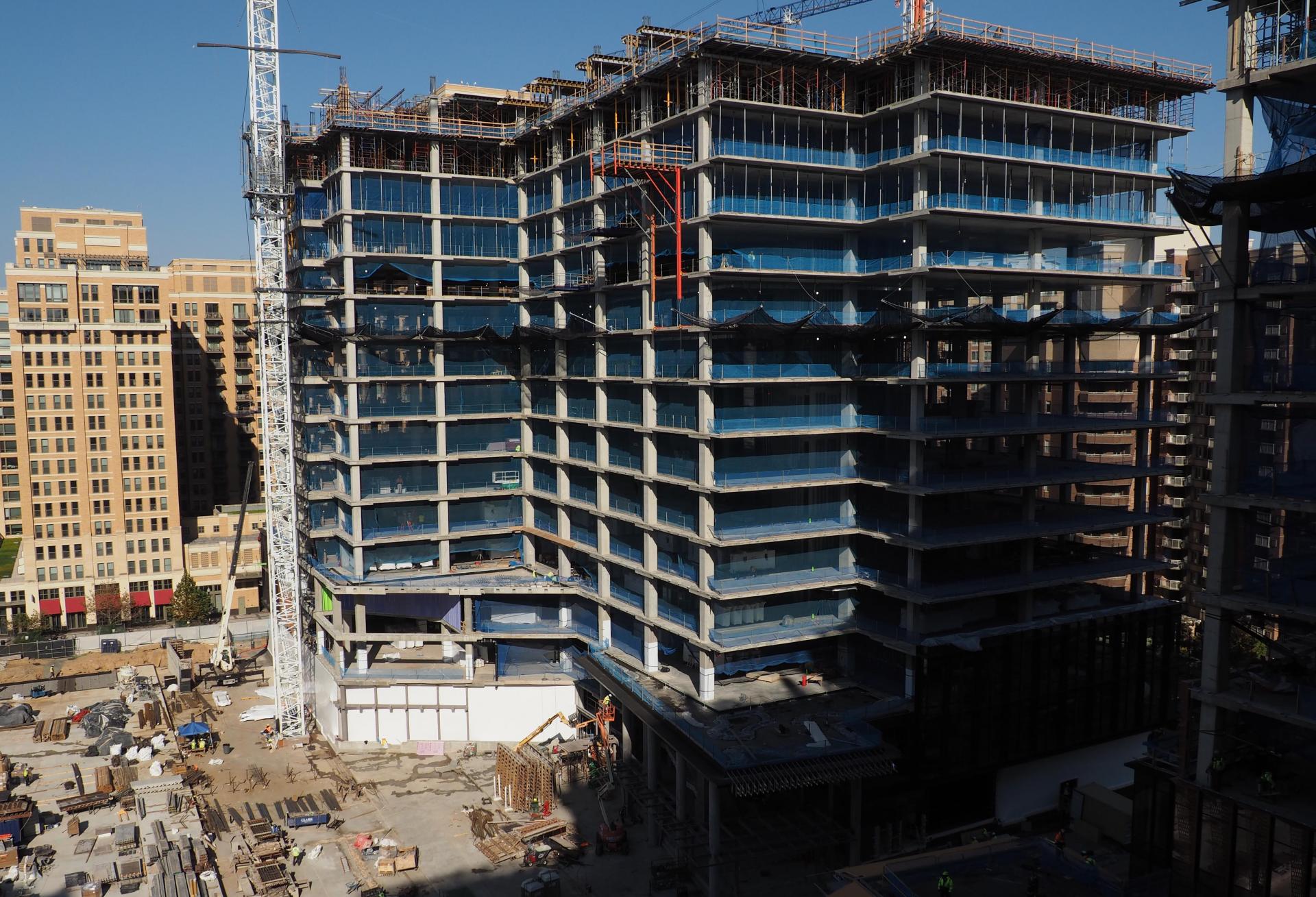 The Met Park 6 building of Amazon's HQ2 is expected to deliver in 2023.