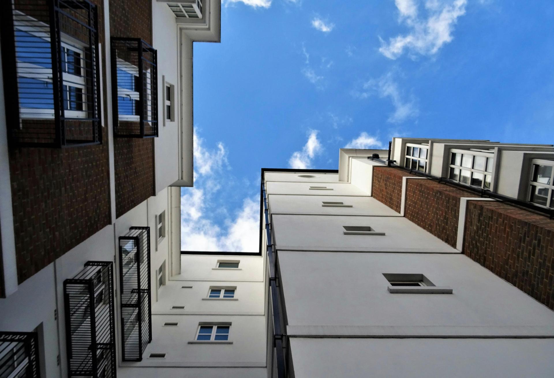 Apartment Trades Slow As DFW Rent Growth Inches Further Into The Red