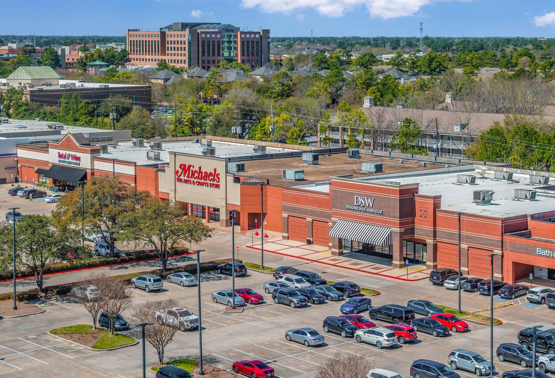 Baltimore Investment Company Buys Willowbrook Retail Center: The Houston Deal Sheet