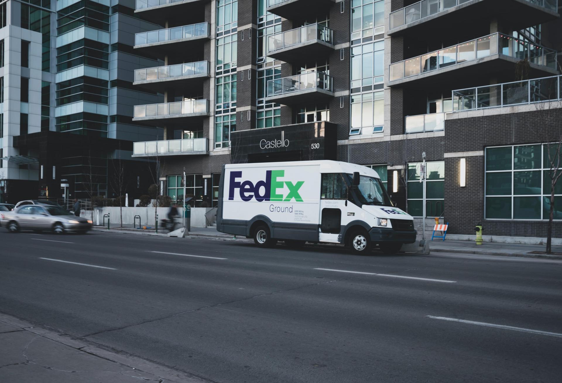 As E-Commerce Booms, Building Owners Need Package Solutions Fast