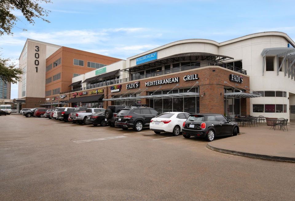 retail strip facade