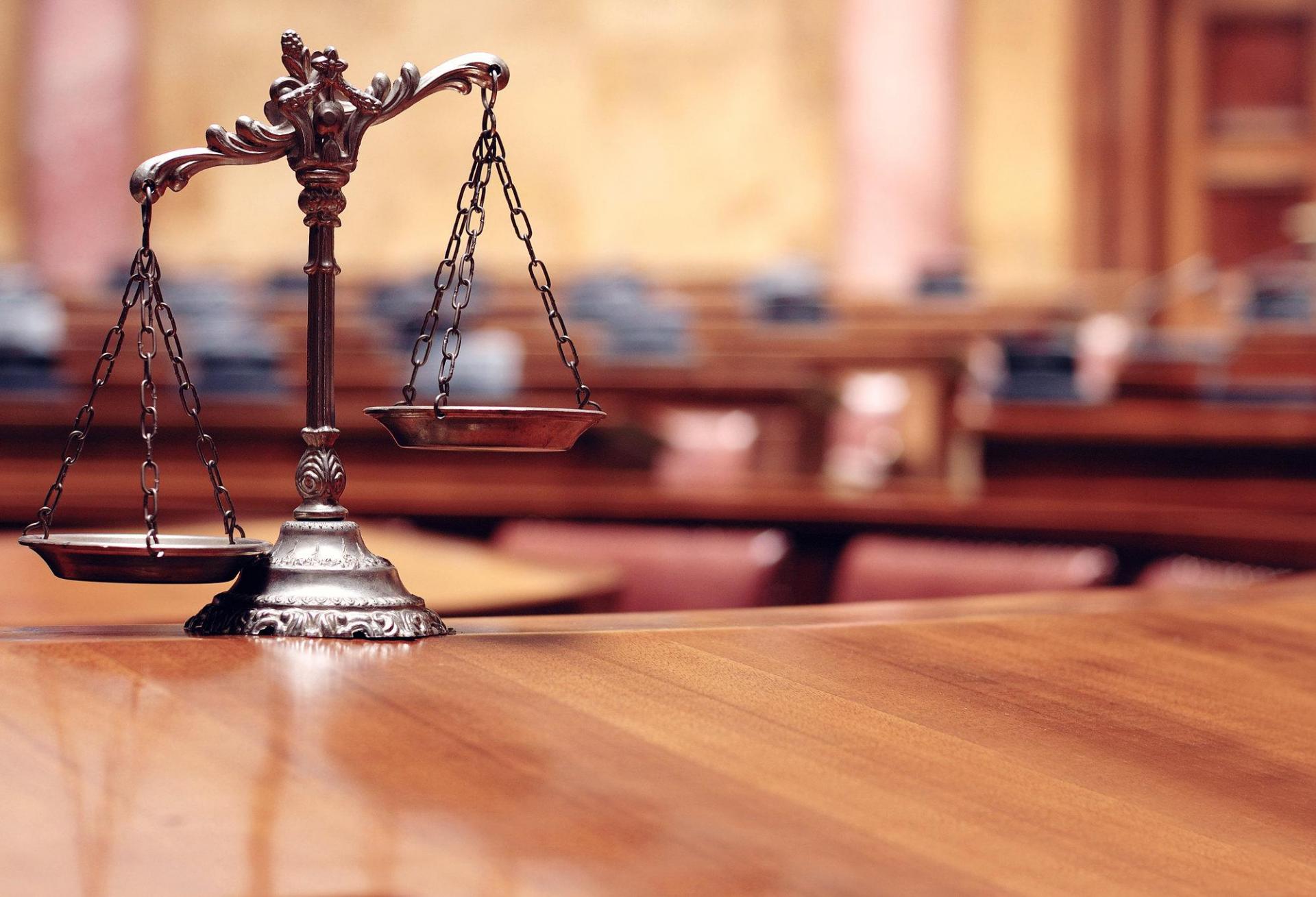 legal law scales