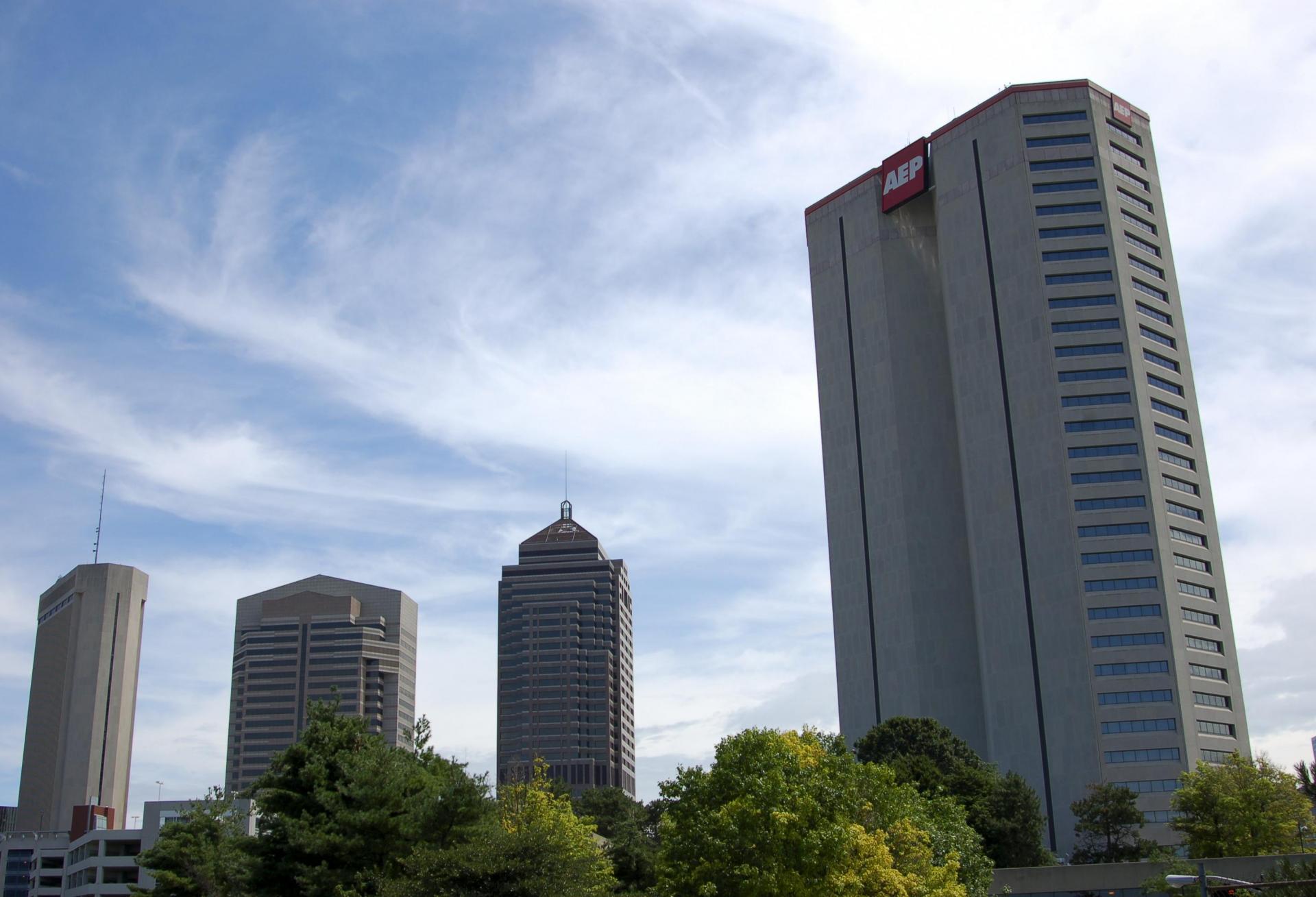 KKR, Pension Fund Acquire $2.8B Stake In Utility Giant To Fuel Data Center Push