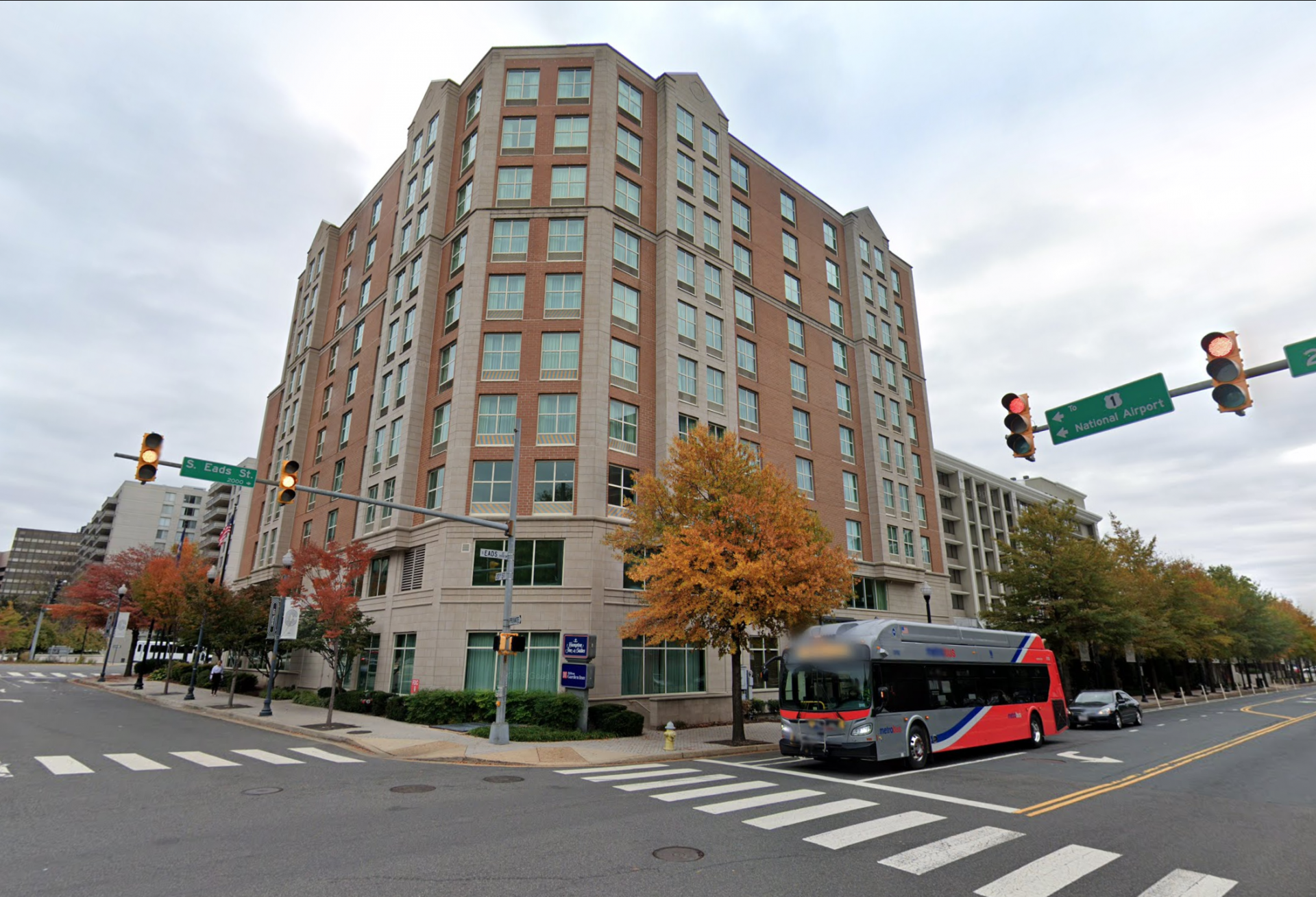 A view of the Hampton Inn & Suites connected to Hilton Garden Inn near Reagan National Airport.