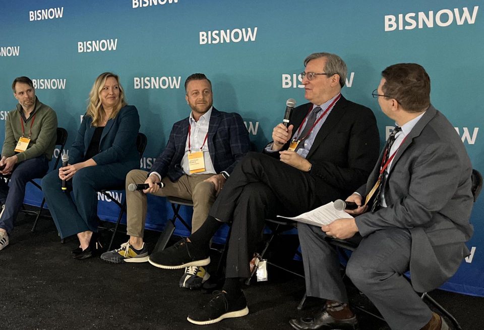 Neoscape's Rob Wing, Pacific Program Management's Sandra Yencho, Ivanhoé Cambridge's Joanthan Pearce, Mintz' Jeffrey Moerdler and Citrin Cooperman's Vincent Altieri onstage at Bisnow's 2023 New York Office event.