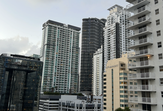 Miami Apartment buildings