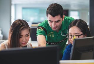 Why Are Tech Companies Opting In For Hybrid Work? 