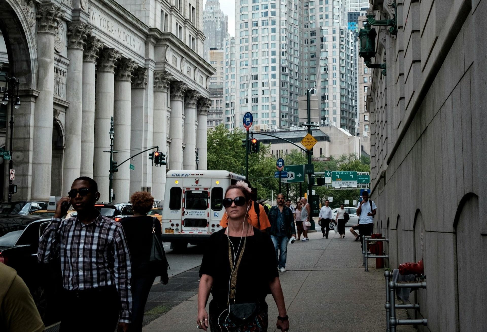 Trophy Or Nothing: Study Shows Steep Drop-Off In Office Visits Below Top-Tier Buildings