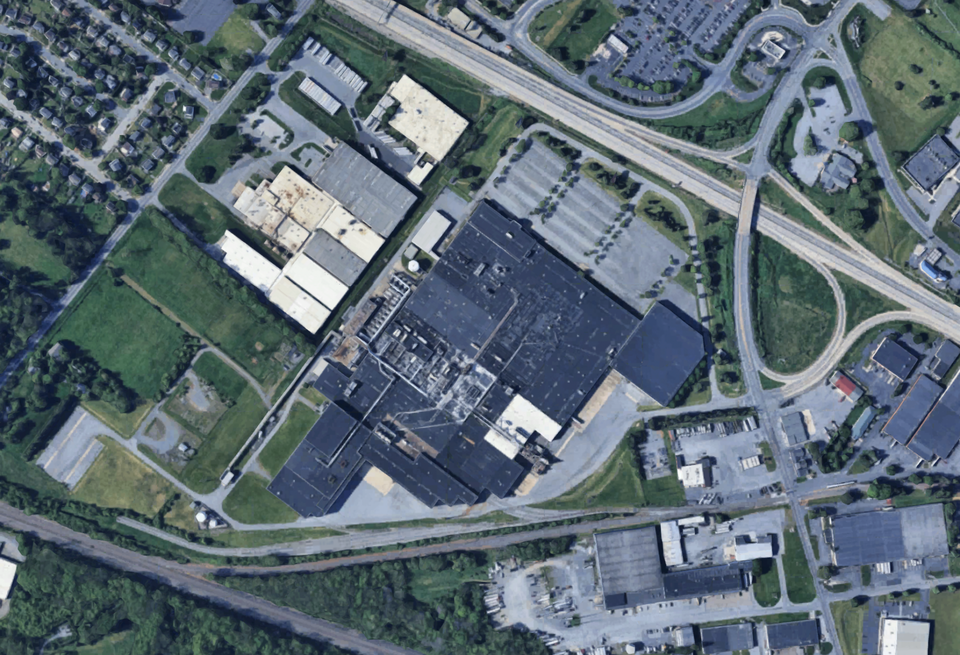 216 Greenfield Road Lancaster PA CoreWeave Blue Owl Capital and affiliates of Chirisa Technology Parks and Machine Investment Group