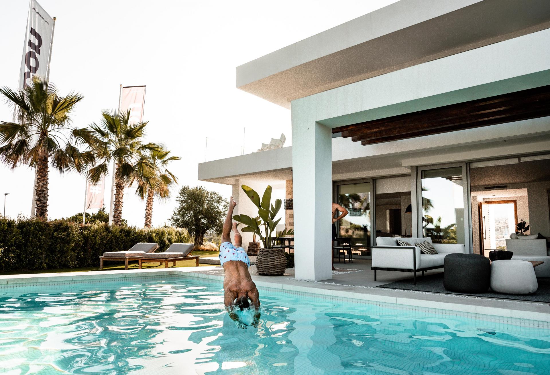 hotel swimming pool